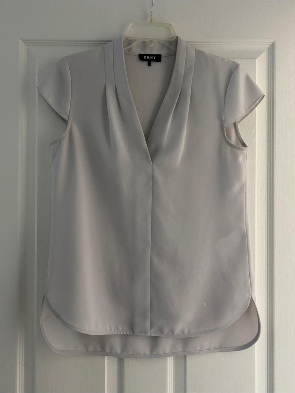 DKNY Light Gray Cap-Sleeve V-Neck Blouse